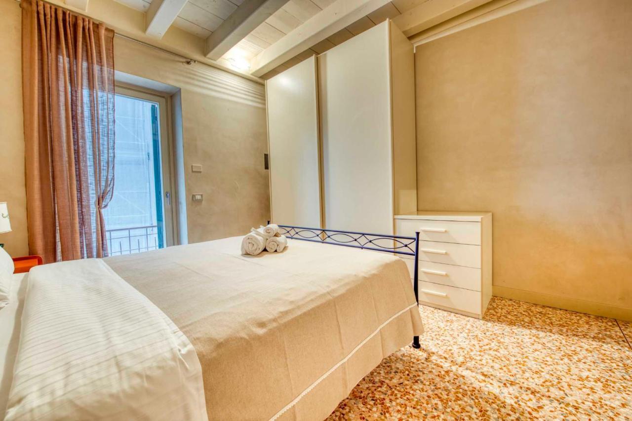 Apartmentsarena - Suite Mercatorum - Piazza Erbe Verona Exterior photo
